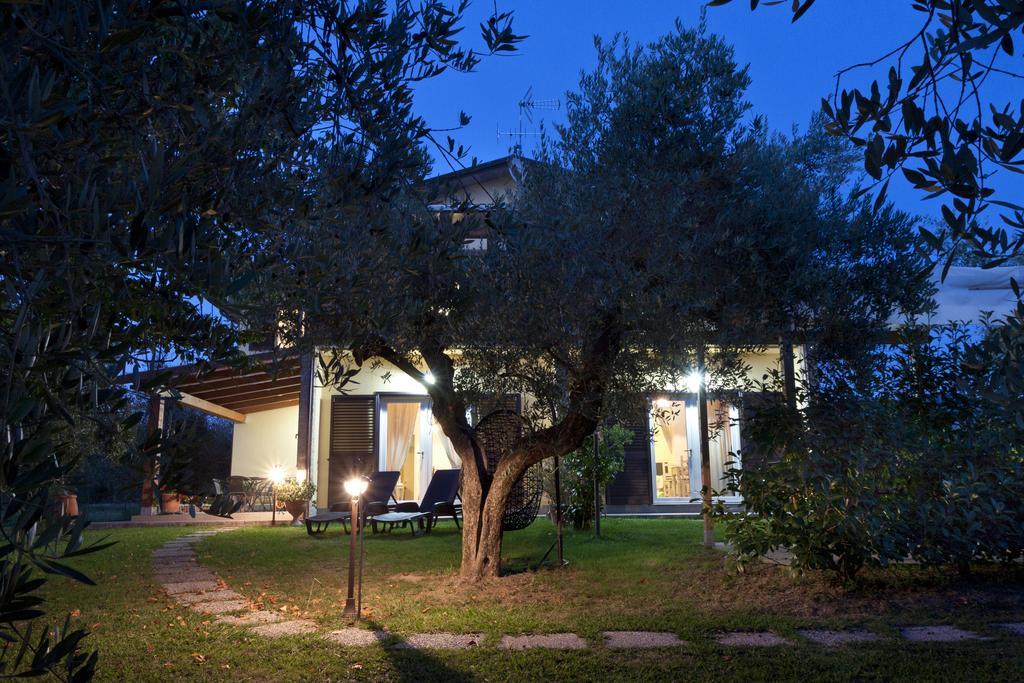 Villa L'OrtoBio Sarzana Esterno foto